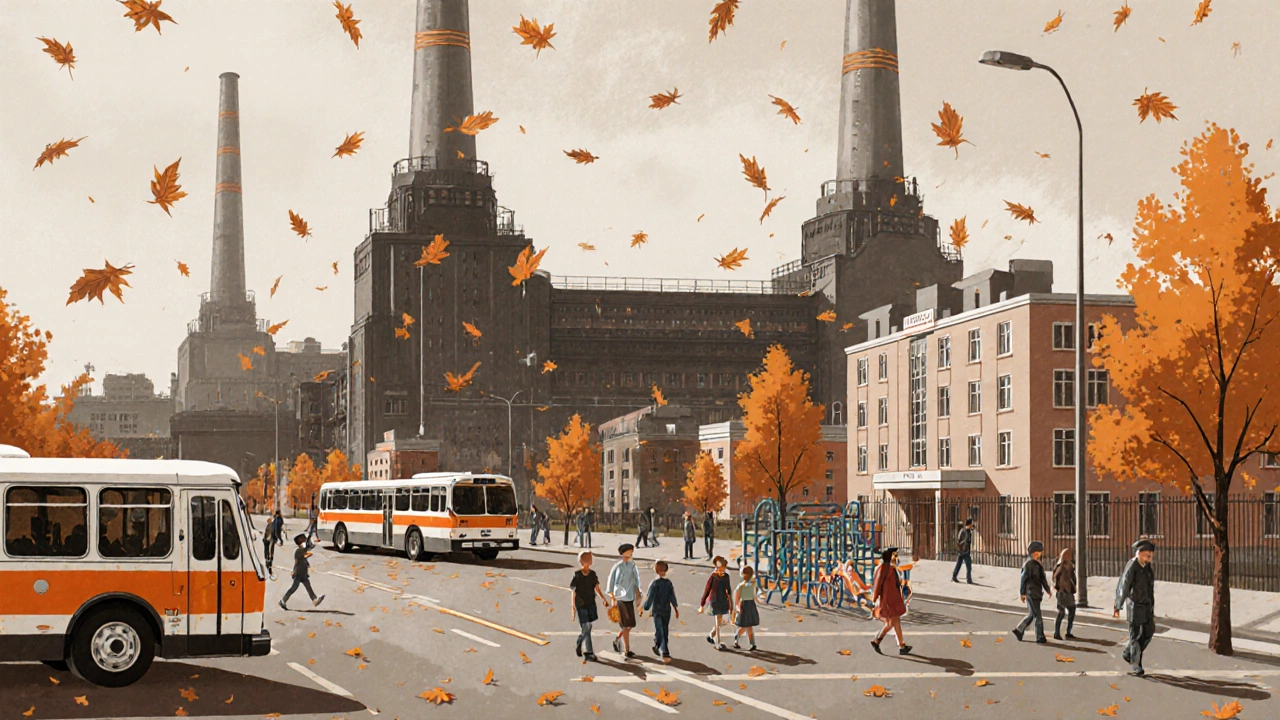 Российский город, живущий благодаря крупному заводу, с семьями, школой и больницей.